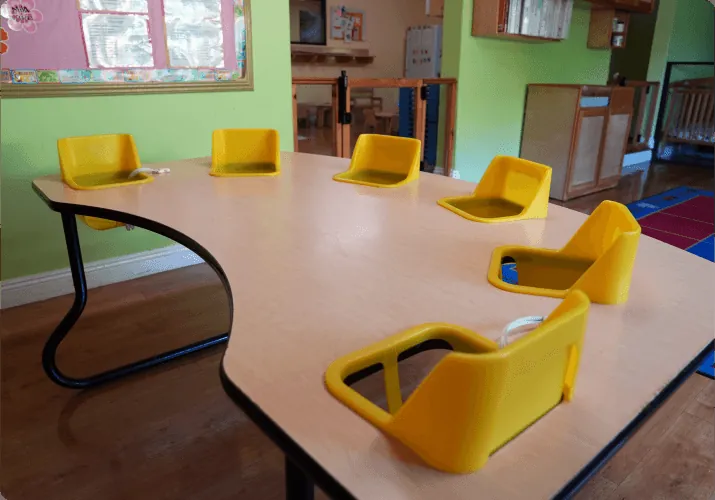 Niños aprendiendo en Palos Verdes Montessori Academy, Palos Verdes Peninsula – foto 5