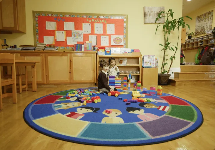Niños aprendiendo en Palos Verdes Montessori Academy, Palos Verdes Peninsula – foto 15