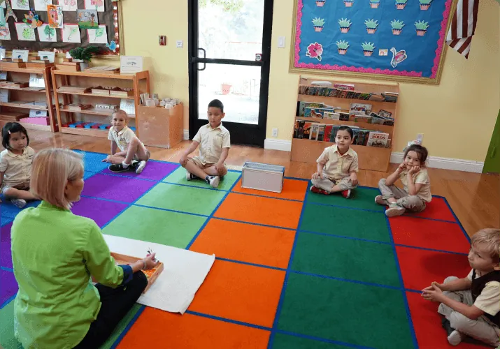 Niños aprendiendo en Palos Verdes Montessori Academy, Palos Verdes Peninsula – foto 36